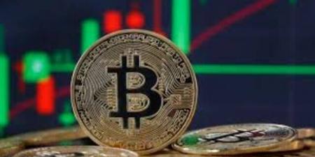 بيتكوين
تهبط
لـ62
ألف
دولار
مع
شكوك
حول
محادثات
السلام