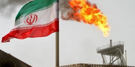 رفع
      العقوبات
      عن
      النفط
      الإيراني
      يحرر
      عائدات
      بمليارات
      الدولارات
      لطهران