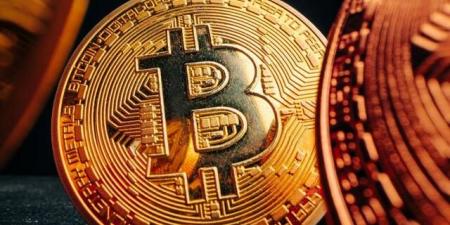 العملات
      الرقمية
      تخسر
      نصف
      قيمتها
      وتفقد
      2.3
      تريليون
      دولار