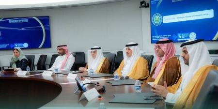 وزير
      النقل
      السعودي
      يناقش
      مع
      الطيران
      الفيدرالي
      الأمريكي
      تقنيات
      الطيران
      المتقدم