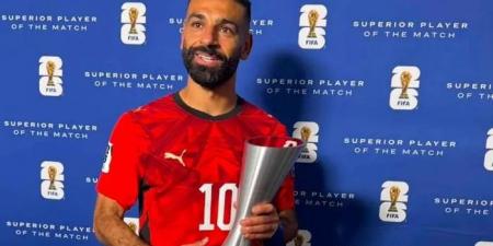الأسطورة
محمد
صلاح
يتوَّج
بجائزة
"أفضل
لاعب"
في
مباراة
مصر
وأستراليا