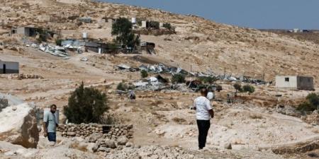 إصابة فلسطيني برصاص مستوطنين في مسافر يطا جنوبي الضفة الغربية