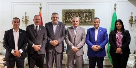 اللواء نبيل حسب الله يدعو رجال الأعمال لإنقاذ النادي الإسماعيلي وسداد ديونه