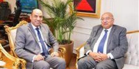 وزير العمل يبحث مع رئيس «الوطنية لمكافحة الهجرة غير الشرعية» توفير بدائل آمنة للشباب وتعزيز التدريب والتشغيل