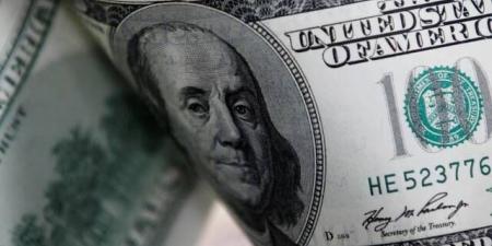 الدولار يتجه لتحقيق مكاسب أسبوعية وسط قفزة عوائد السندات