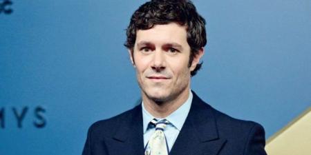 آدم برودي يصف ما يحدث في غزة بـ«الإبادة الجماعية» ويعلن دعمه لفلسطين حرة