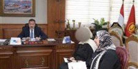من إعفاء الطلاب إلى تجهيز عروس.. استجابات إنسانية جديدة من محافظ بورسعيد