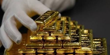 انخفاض الذهب إلى أدنى مستوياته منذ 7 أسابيع