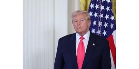 الرئيس الأميركي: لم أعرض على إيران تخفيف العقوبات أو إعادة الأموال المجمدة