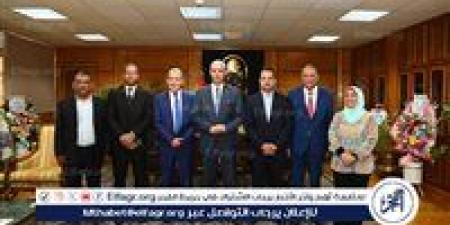رئيس جامعة أسيوط يبحث مع وفد حقوق الإنسان تعزيز التعاون في التوعية والتثقيف