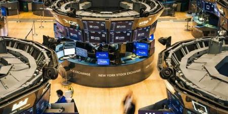 الأسهم الأمريكية تتعافى وتغلق بالمنطقة الخضراء مع تراجع عوائد السندات