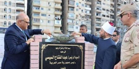 وزير الأوقاف ومحافظ الإسكندرية يضعون حجر الأساس للمسجد الجامع بسموحة