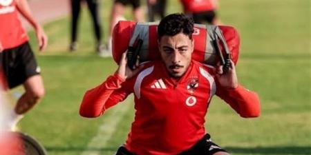 أكرم توفيق يتعافى من نزلة برد وينتظم في مران الأهلي