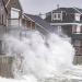 إلغاء مئات الرحلات وانقطاع الكهرباء عن الألاف، عاصفة قوية تضرب شرق أمريكا
