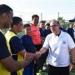 وزير الاستثمار يشارك العاملين المباراة النهائية ويسلم كأس «اليوم الرياضي 2026» للفريق الفائز بالنادي الأهلي