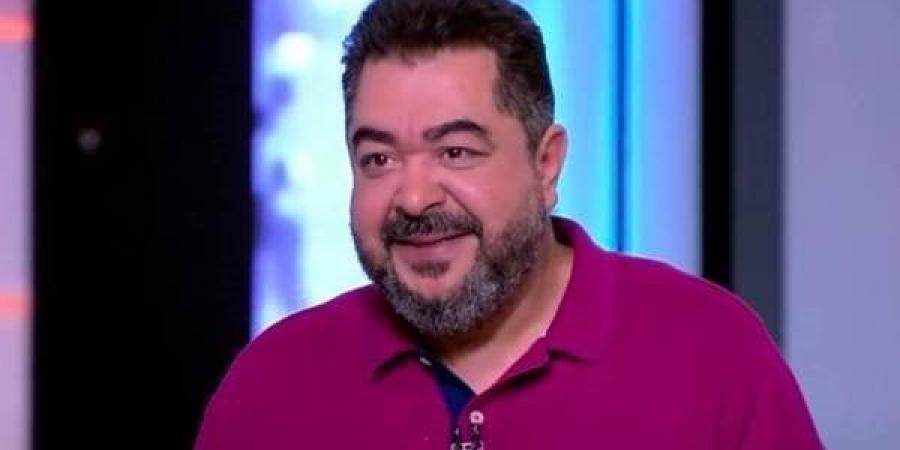 طارق
      عبد
      العزيز
      في
      آخر
      لقاء:
      اشتغلت
      في
      الكهرباء
      وهذا
      سر
      دخولي
      الفن