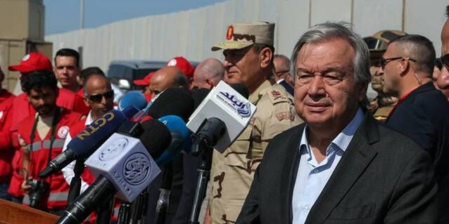 أنطونيو
      غوتيريش:
      على
      جميع
      الدول
      استخدام
      نفوذها
      لإنهاء
      العدوان
      على
      قطاع
      غزة