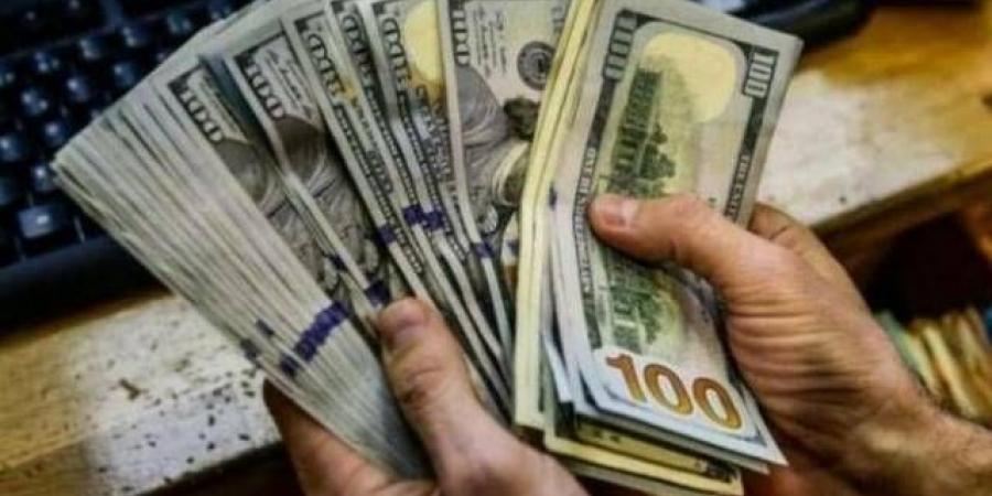 ارتفاع
      الدولار
      وسندات
      الخزانة
      مع
      تأثير
      الرسوم
      الجمركية