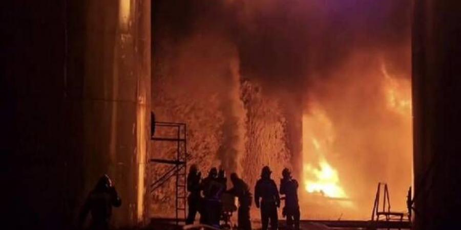 رويترز:
      مصفاة
      "ريازان"
      الروسية
      تعمل
      بنصف
      طاقتها
      بعد
      هجمات
      أوكرانية