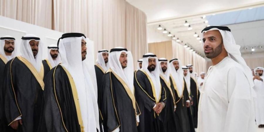 محمد بن سعود يحضر العرس الجماعي في رأس الخيمة