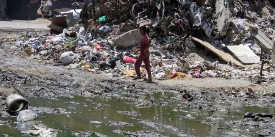 بلدية غزة: دمار واسع بشبكات الصرف وتوقف المضخات ينذر بكارثة بيئية خطيرة