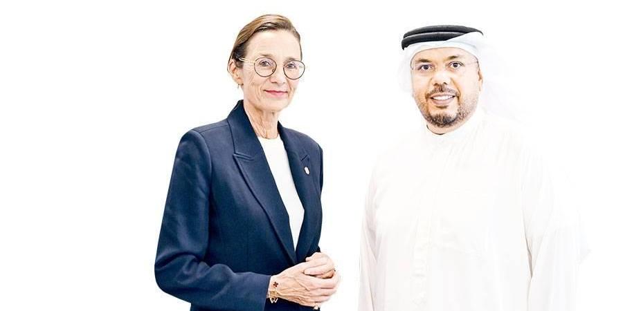 بحث التعاون بين رابطتي الإمارات وهولندا