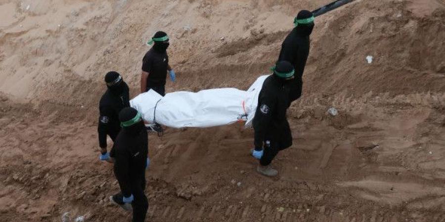 إسرائيل تنفي نيتها توسيع "الخط الأصفر" في غزة وسط استمرار التوتر حول جثث المحتجزين