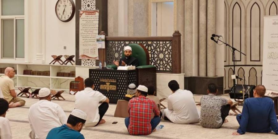 «منتدى الشارقة» يضيء على أدعية الأنبياء بمجلسه العلمي
