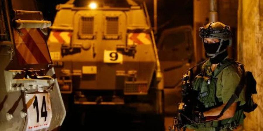 إصابة مواطن واعتقال آخر خلال اقتحام الاحتلال مدينة نابلس