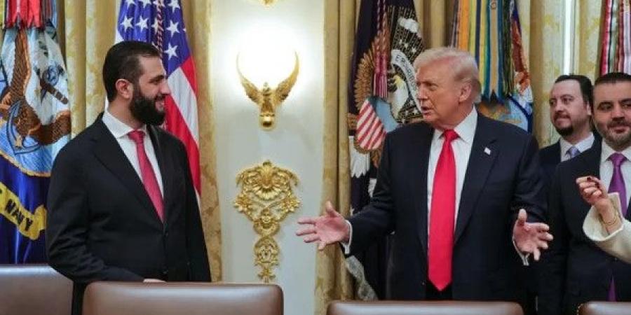 ترامب يشيد بالشرع خلال لقاء تاريخي:"قائد قوي وصادق"