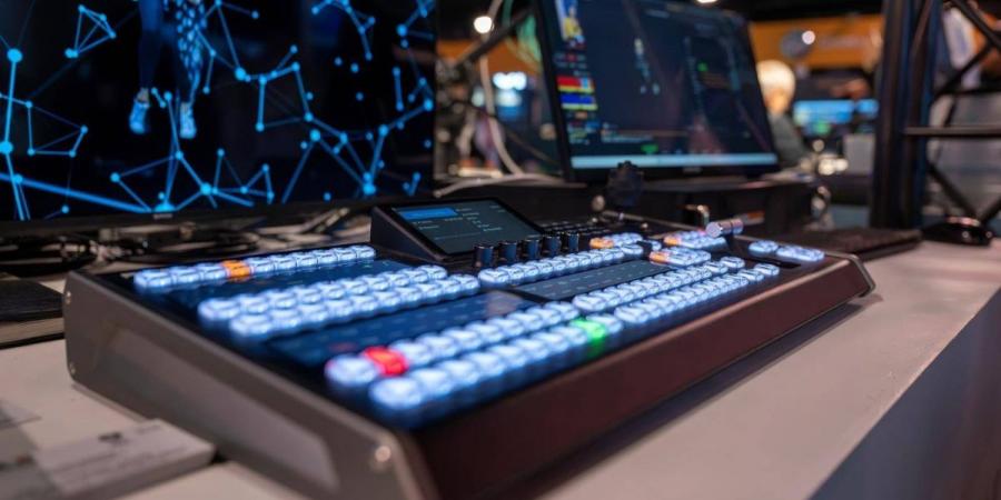 تقنيات حديثة تحفظ الذاكرة وتستشرف المستقبل في معرض «فوميكس»