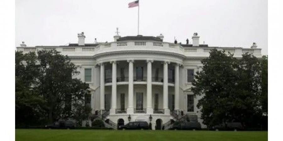 البيت
الأبيض:
الرئيس
ترامب
طلب
من
«الكونغرس»
رفع
موازنة
الإنفاق
الدفاعي
بنسبة
42%
للعام
المقبل