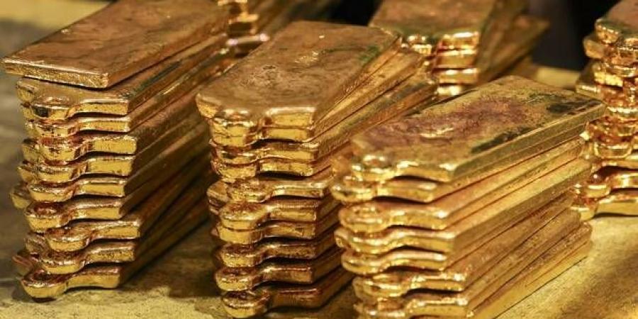 الذهب
      يتراجع
      متأثرًا
      بتصعيد
      ترامب
      تهديداته
      ضد
      إيران
      وارتفاع
      النفط