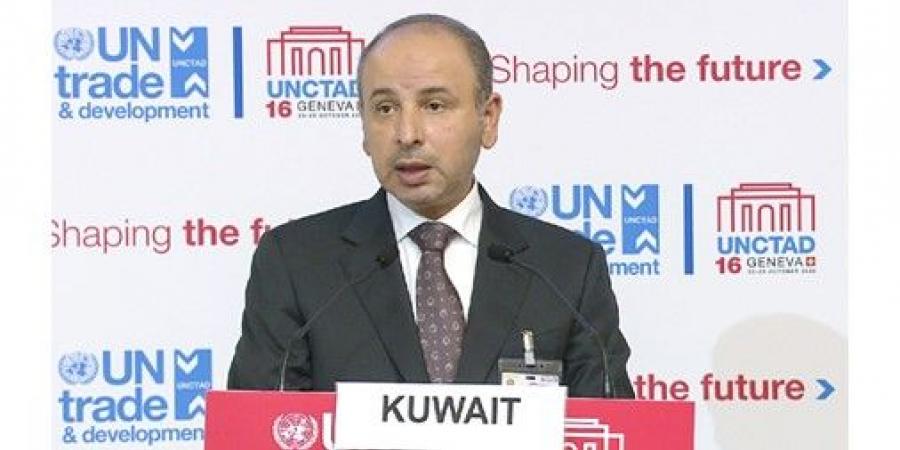 الكويت:
مواصلة
الجهود
الخليجية
لكبح
الاعتداءات
الإيرانية