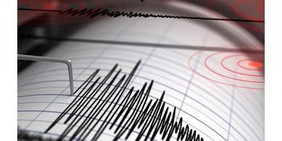 مقتل
ثمانية
أفراد
من
عائلة
واحدة
ونجاة
طفل
فقط
في
زلزال
أفغانستان