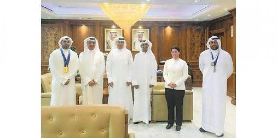 الجلاهمة
بحث
سبل
دعم
الرياضات
البحرية