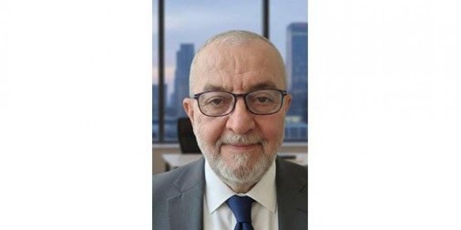 الباحث
في
الاقتصاد
السياسي
بيار
خوري
لـ
«الأنباء»:
لبنان
دخل
في
دوامة
خسائر
يومية
تتراوح
بين
60
و80
مليون
دولار
يومياً