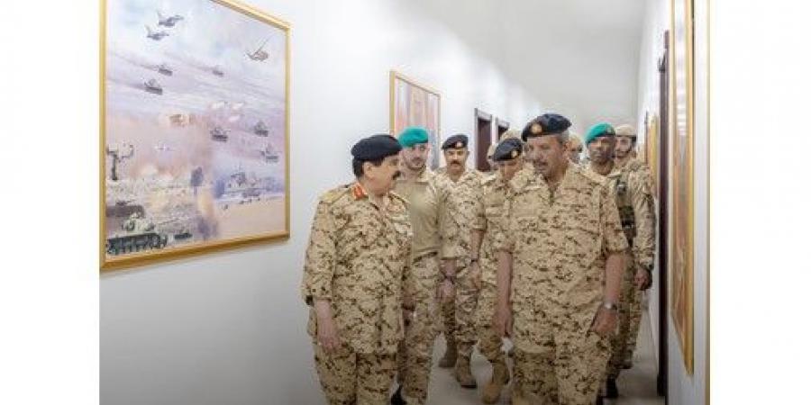 ملك
البحرين:
العدوان
الإيراني
ضد
البحرين
ودول
المنطقة
استهدف
المدنيين
والبنى
التحتية
ويجب
وقفه
فوراً