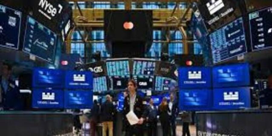 ارتفاع
      طفيف
      لعقود
      الأسهم
      الأمريكية
      مع
      ترقب
      تطورات
      الحرب