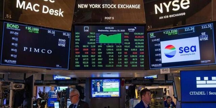 ارتفاع
      مؤشرات
      "وول
      ستريت"
      وسط
      آمال
      التهدئة
      وتقلبات
      النفط