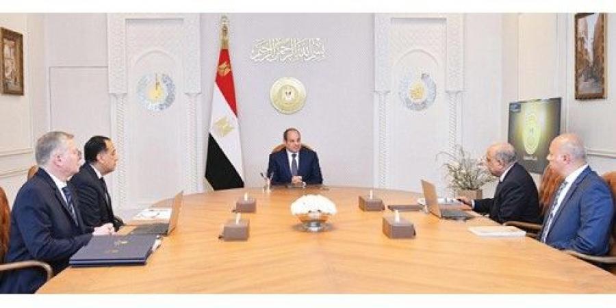 السيسي
يؤكد
ضرورة
التوسع
المدروس
في
مشروعات
الطاقة
الجديدة
والمتجددة
وخفض
الاعتماد
على
الوقود
التقليدي