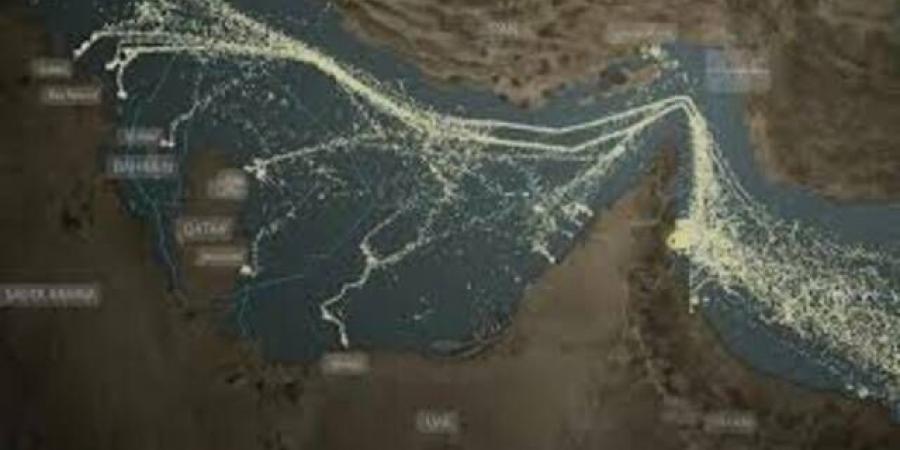 ناقلة
      نفط
      ترفع
      العلم
      الروسي
      تعبر
      مضيق
      هرمز
      إلى
      الخليج