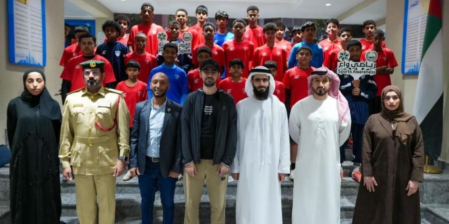 شرطة
      دبي
      تنظم
      محاضرات
      توعوية
      لناشئي
      حتا