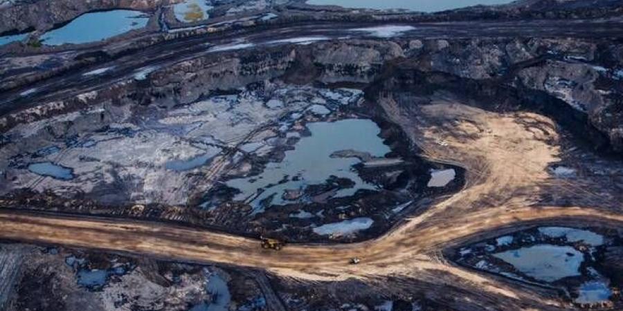 مصاف
      صينية
      تشتري
      النفط
      الإيراني
      بأسعار
      أعلى
      من
      برنت