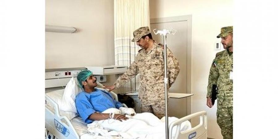 رئيس
الأركان
زار
مصابي
«الحرس»:
أبدوا
إخلاصاً
وكفاءة
وجاهزية
في
سبيل
حماية
أمن
الوطن