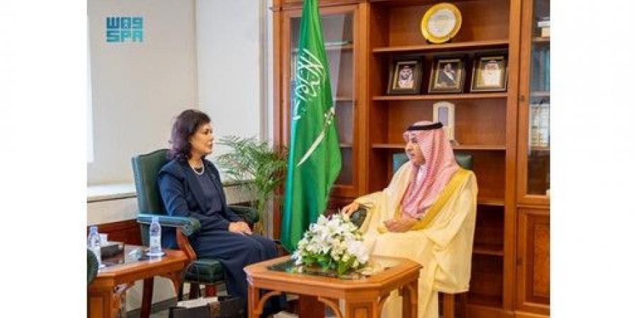 السعودية
تستدعي
سفيرة
العراق
وتسلمها
احتجاجاً
على
الاعتداءات
ضد
المملكة
و«الخليج»