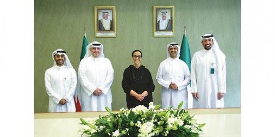 «بيت
التمويل»
يطلق
أكبر
حملة
وطنية..
بشعار
«علم
الكويت
فوق
كل
بيت»