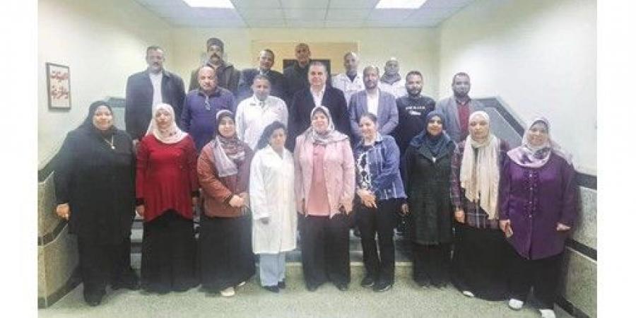 «الصناعة»:
معامل
متطورة
وتدريب
عملي
لأول
مرة
بالصعيد