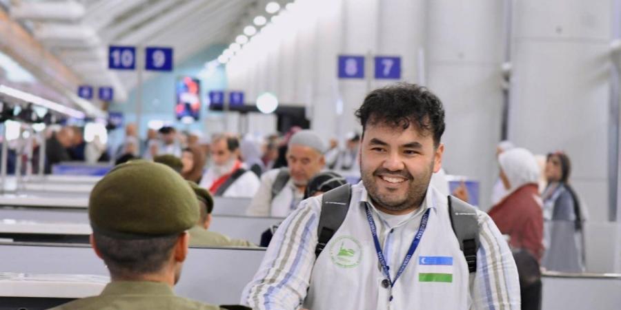جوازات مطار المدينة تستقبل أولى رحلات ضيوف الرحمن من أوزبكستان