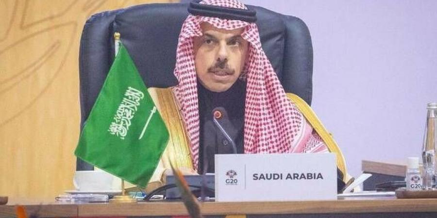 وزير
      الخارجية
      ونظيرته
      السويدية
      يناقشان
      تعزيز
      التعاون
      والتطورات
      الإقليمية